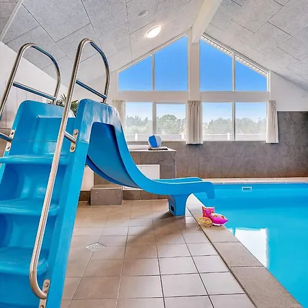 18 Person In Hébergement de vacances *