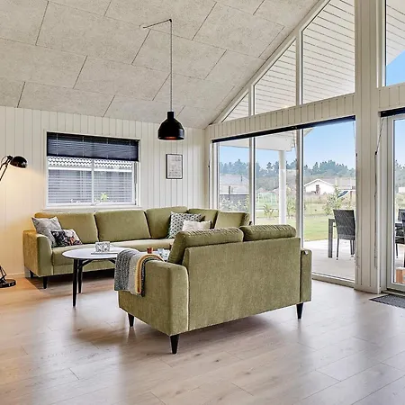 18 Person In Hébergement de vacances *